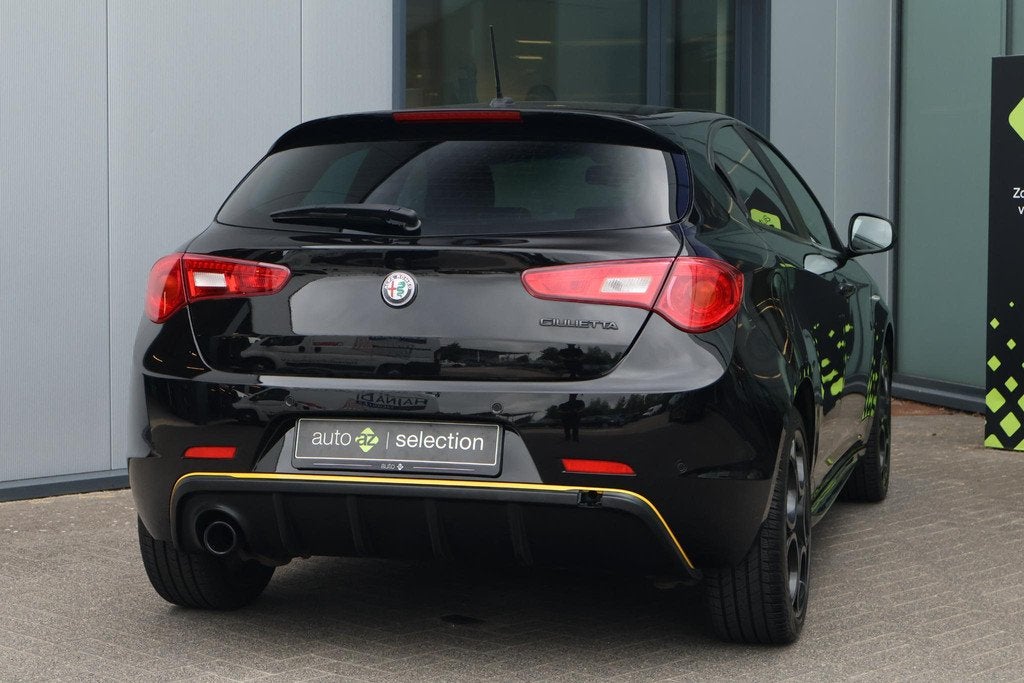 Alfa Romeo Giulietta 1.4 Turbo Sport / DAB / Cruise / PDC, Auto's, Alfa Romeo, Voorwielaandrijving, Gebruikt, 4 cilinders, Alcantara