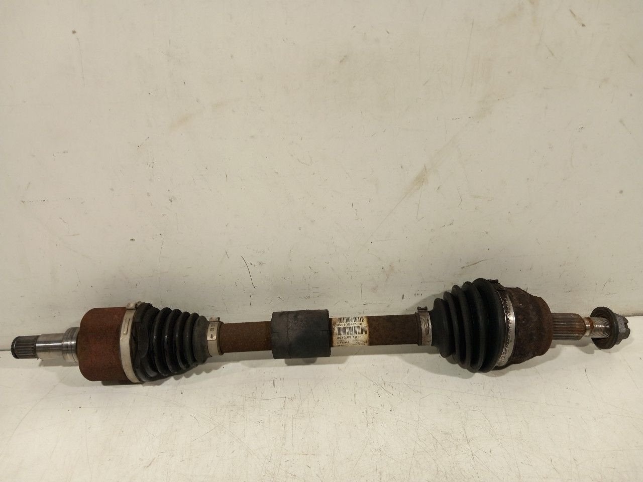 Aandrijfas links voor Ford Focus, Onderdelen@venauto.nl, Van der Ven Autorecycling B.V., Gebruikt, Ettenseweg 76, 4706 PB Roosendaal, The Netherlands