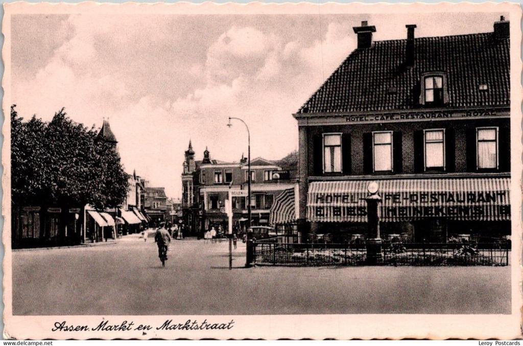 Assen, Markt en Marktstraat, Hotel 'Royal' (DR), Verzenden, 1940 tot 1960, Gelopen, Drenthe