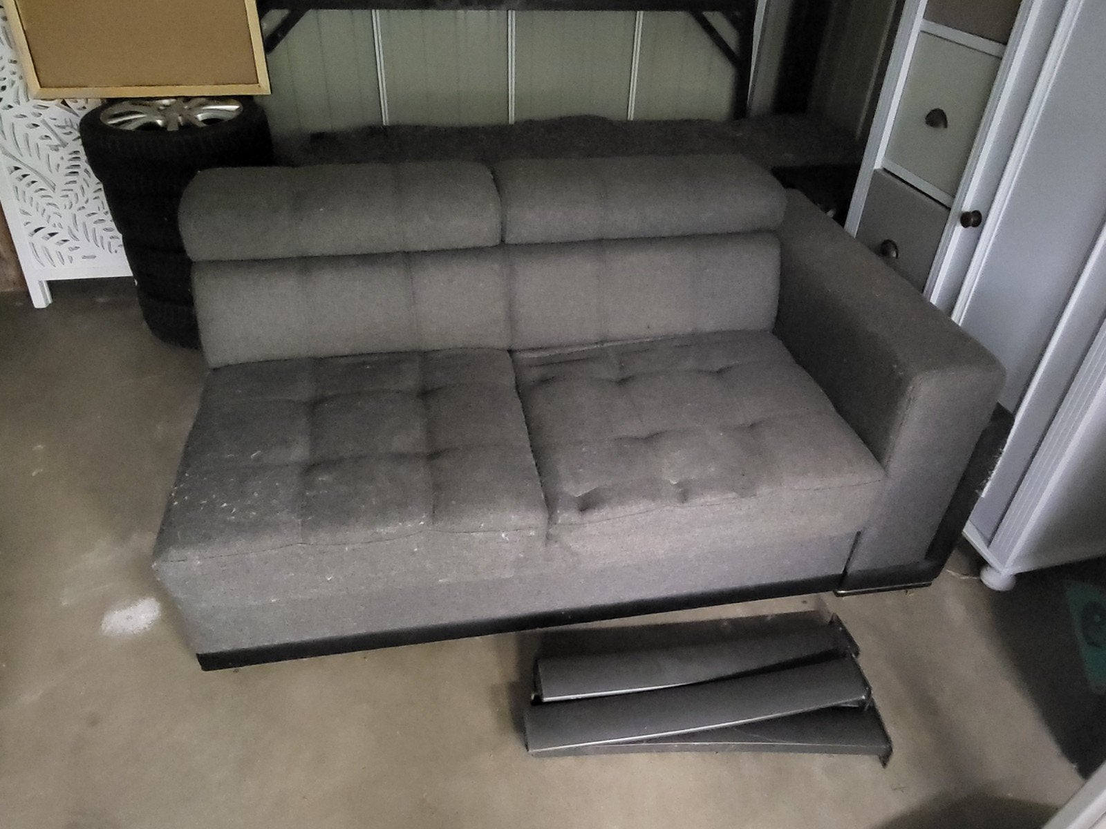 Gratis slaapbank deel - 1.80m breed, met schade, Gebruikt, Tweepersoons, Ophalen of Verzenden, 180 cm
