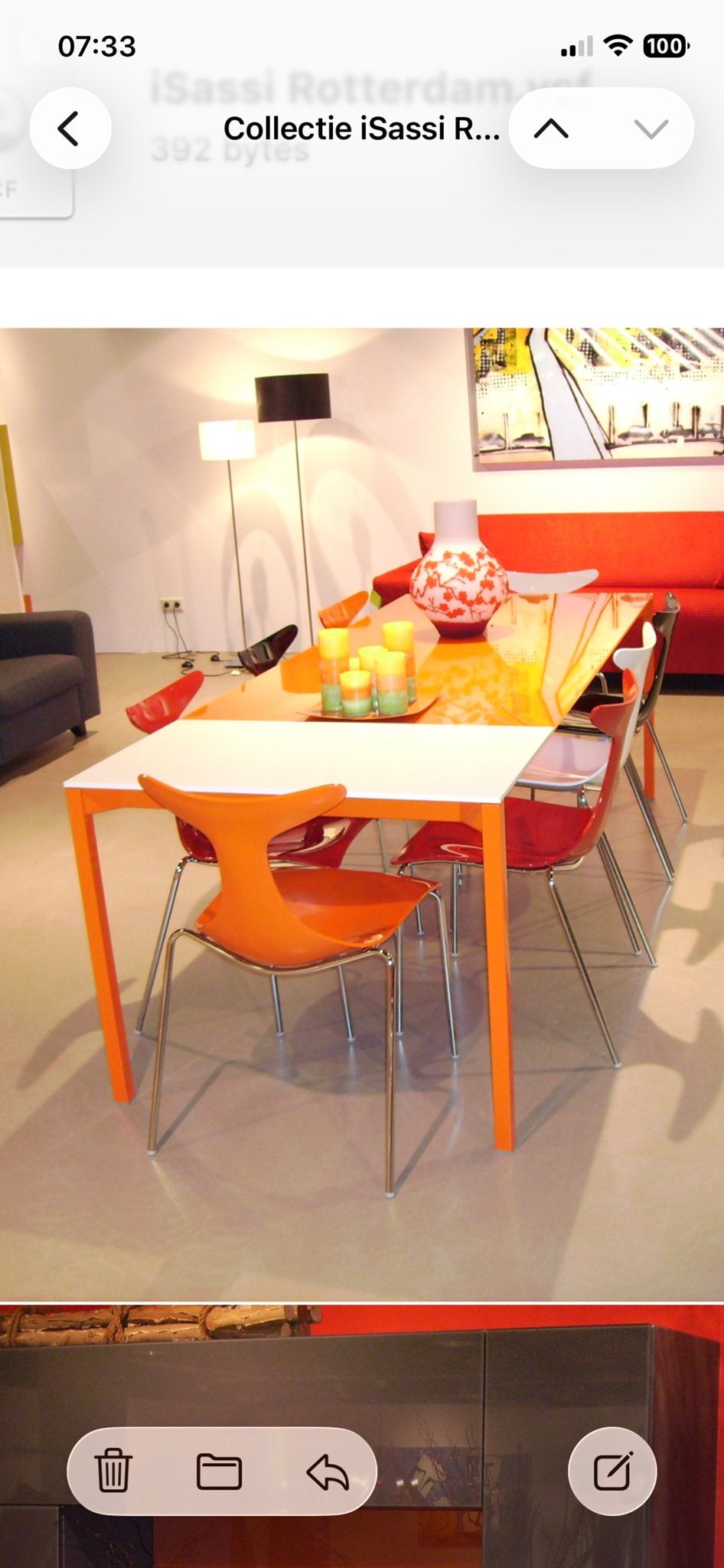 Moderne oranje eettafel met glazen blad/ salontafel, Huis en Inrichting, Ophalen, Gebruikt, 50 tot 100 cm, Glas