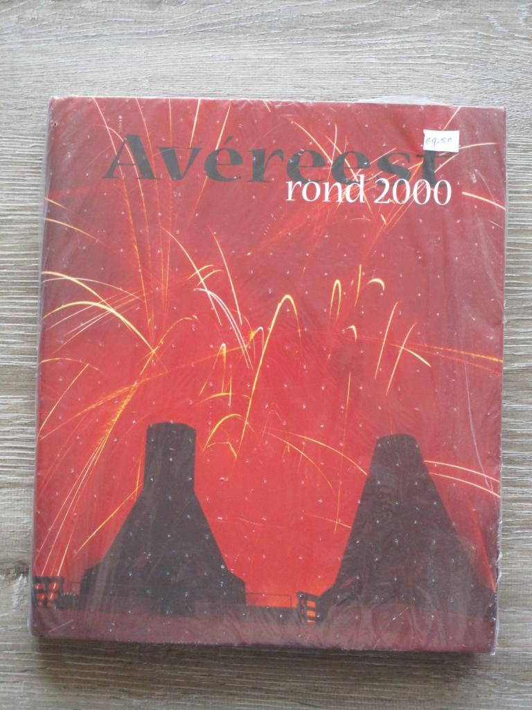 Avéreest rond 2000, Ophalen of Verzenden, Gelezen