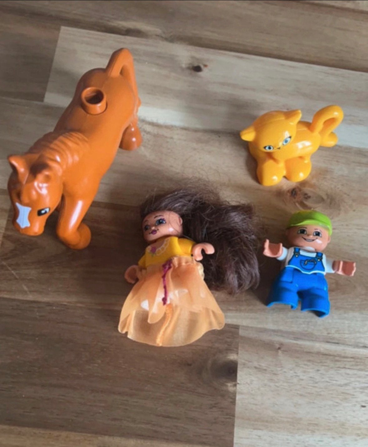 4 duplo figuren netjes lego duplo, Ophalen of Verzenden, Zo goed als nieuw