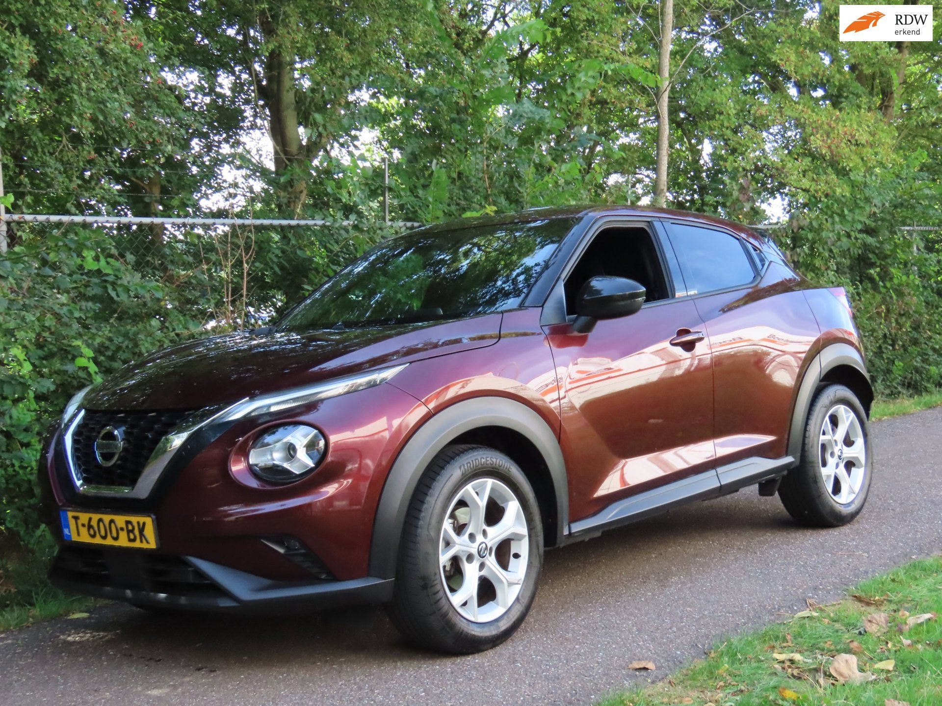 Nissan Juke 1.0 DIG-T N-Connecta *Navi *Camera *Carplay, Dealer onderhouden, Stof, Automatische klimaatregeling, Bedrijf