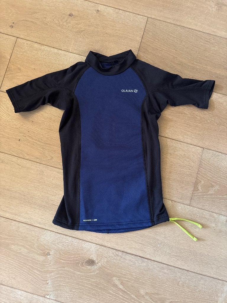 UV werend rashguard / surfshirt maat 152, Watersport en Boten, Kind, Olaian (Decathlon), Overige typen, Ophalen of Verzenden