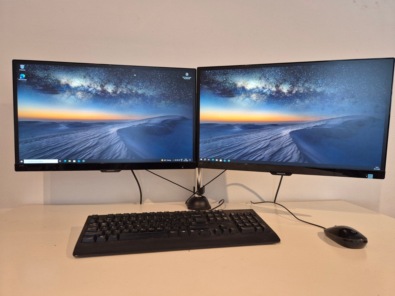 Complete Desktop Set: i5-7500, 24GB RAM, 2x Philips Schermen, Gebruikt, Met monitor, Ophalen of Verzenden, DELL .