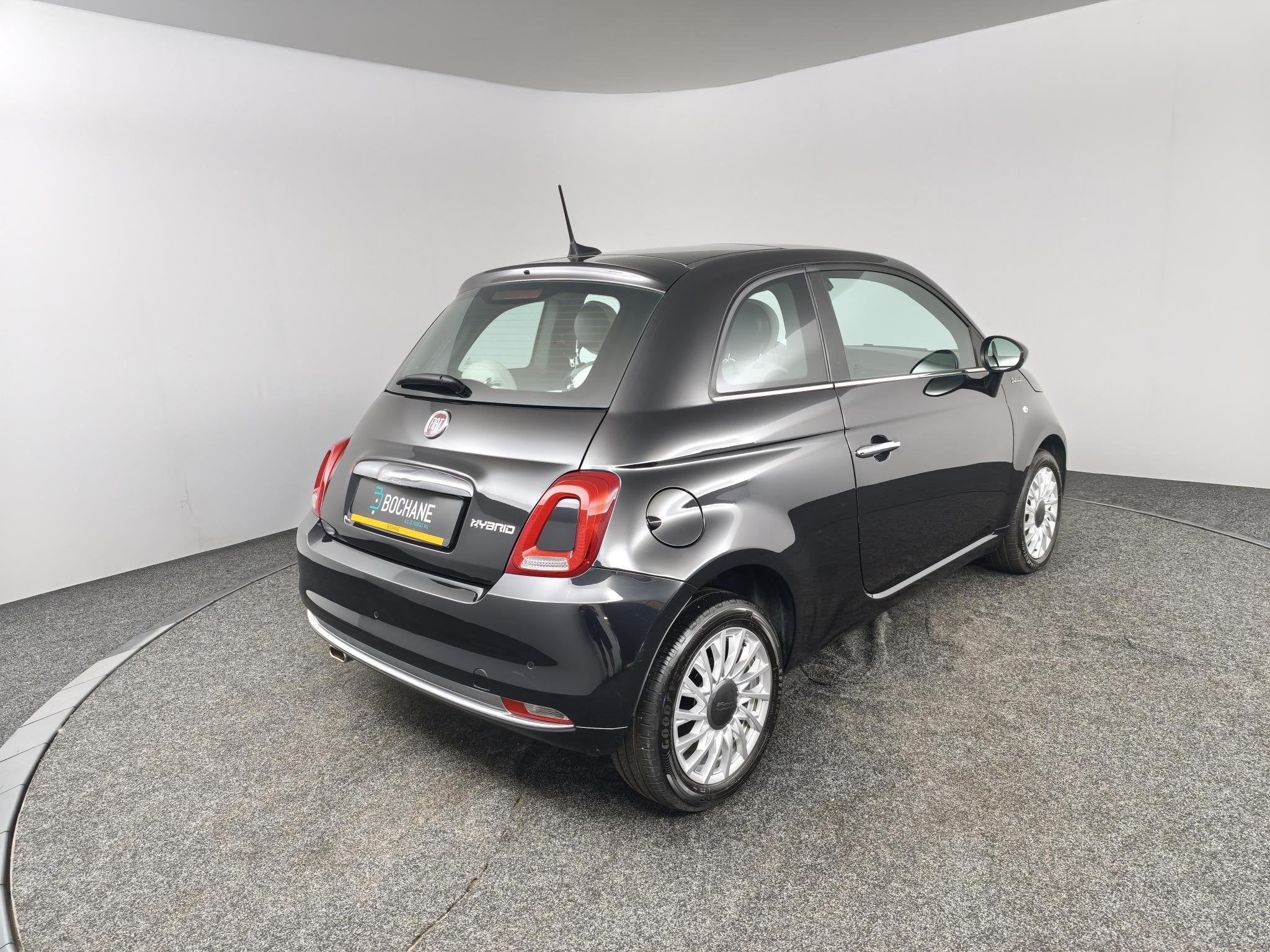 Fiat 500 1.0 Hybrid Dolcevita | Panoramadak | Climate Contro, Voorwielaandrijving, Automatische klimaatregeling, Stof, Gebruikt