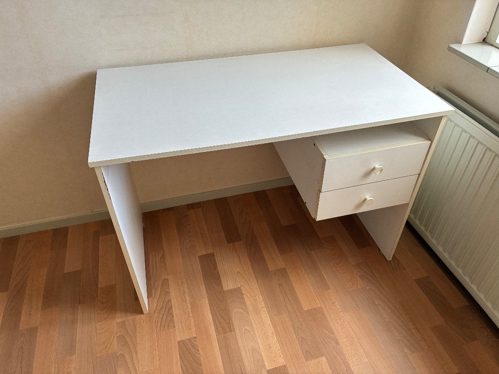 Bureau, Ophalen, Gebruikt, 110 cm, Kinderbureau