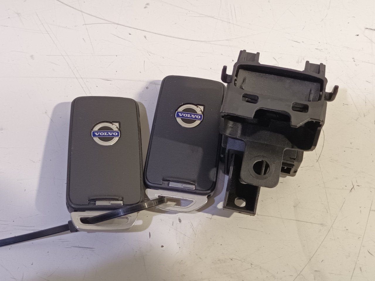 Schakelaar Volvo V40, Onderdelen@venauto.nl, Van der Ven Autorecycling B.V., Gebruikt, Ettenseweg 76, 4706 PB Roosendaal, The Netherlands