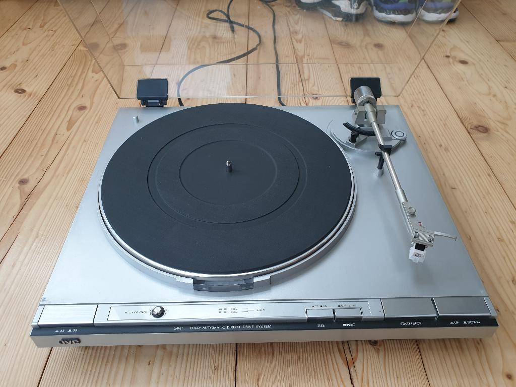 Automatische platenspeler JVC L-F41 + Audio Technica element, Overige merken, Automatisch, Ophalen of Verzenden, Zo goed als nieuw