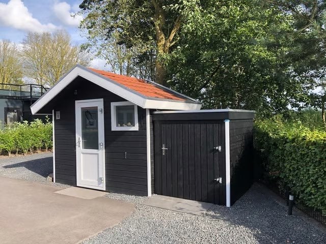 Foto 4 van EXCLUSIEF CHALET OP EIGEN GROND AAN HET VELUWEMEER