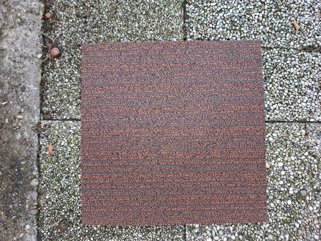 Mooie Desso tapijttegels, roodzwart, 50x50cm € 1,00 per stuk, Ophalen, 75 m² of meer, Zo goed als nieuw, Tapijttegels