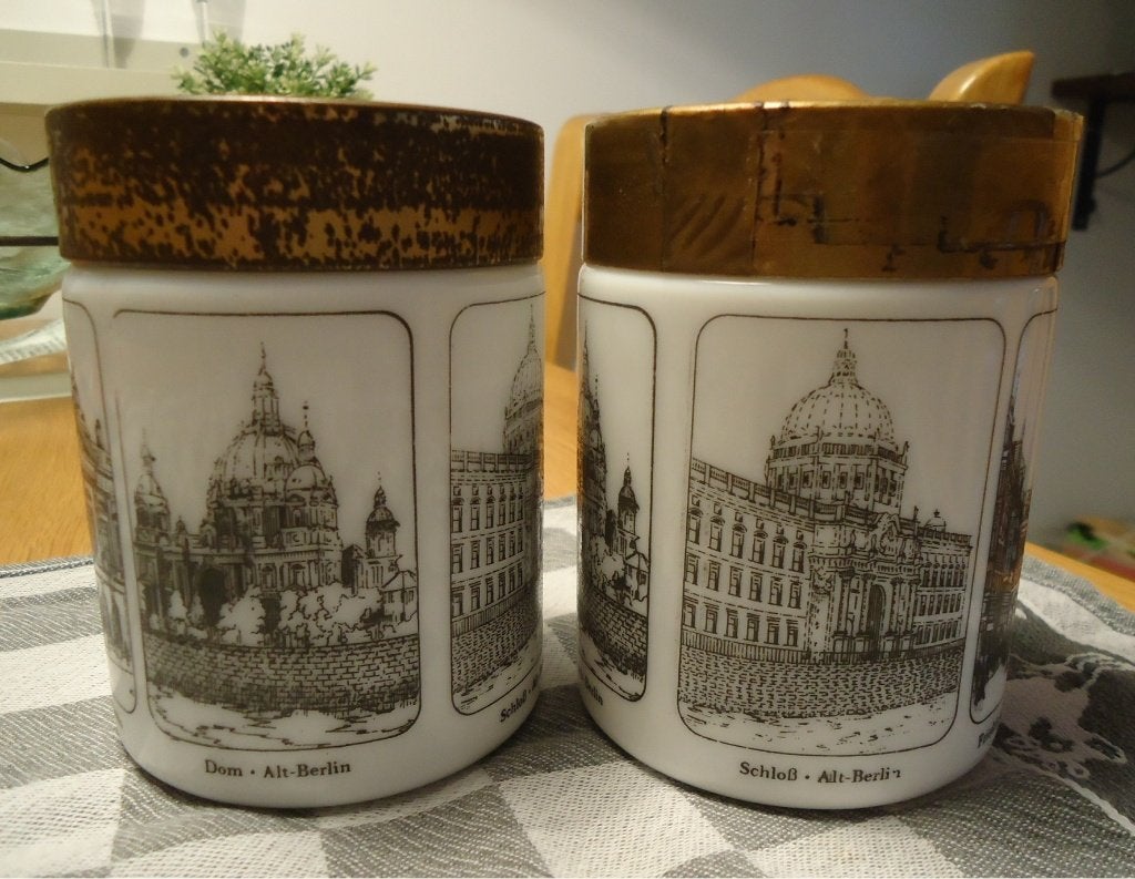 2 oude voorraadpotten van opal glas (afbeeldingen: Berlijn)., Ophalen of Verzenden, Gebruikt