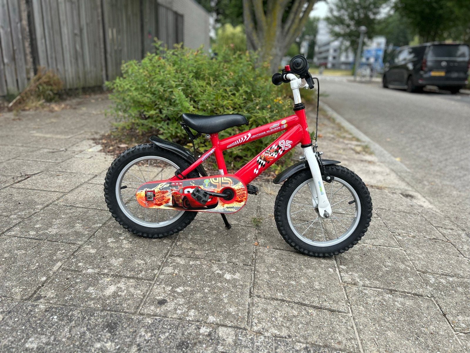 Rode kinderfiets 12 inch (3 t/m 4 jaar) - Cars thema, Ophalen, Terugtraprem, Zijwieltjes, 16 tot 20 inch