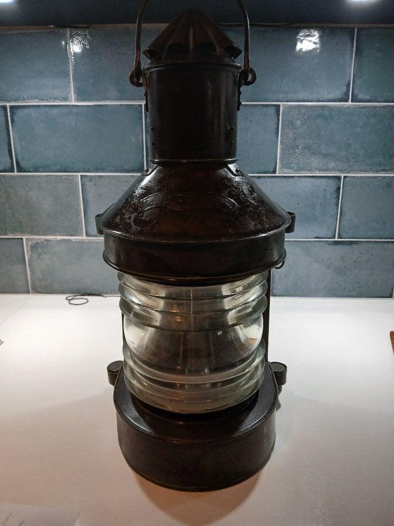 Antieke engelse scheepslamp, Ophalen