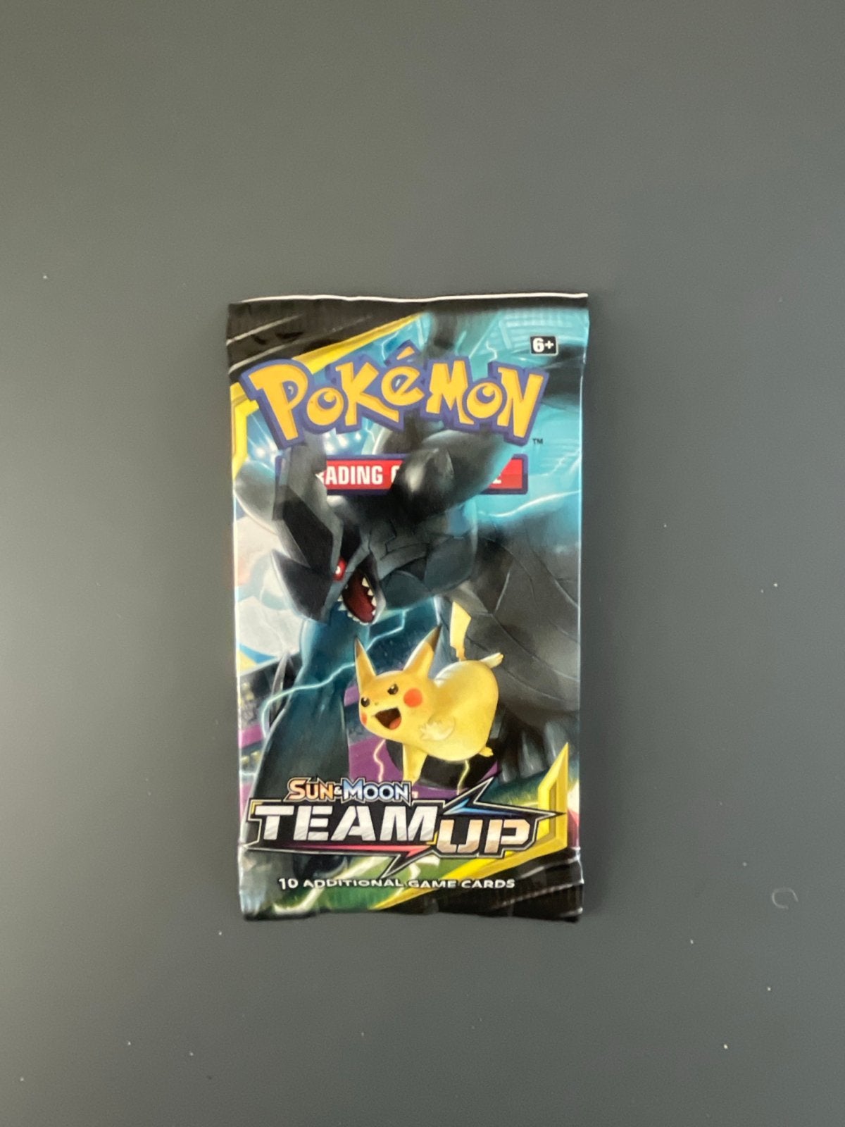 Pokémon Sun & Moon Team Up Booster Pack Pikachu & Zekrom Art, Ophalen of Verzenden, Nieuw, Booster