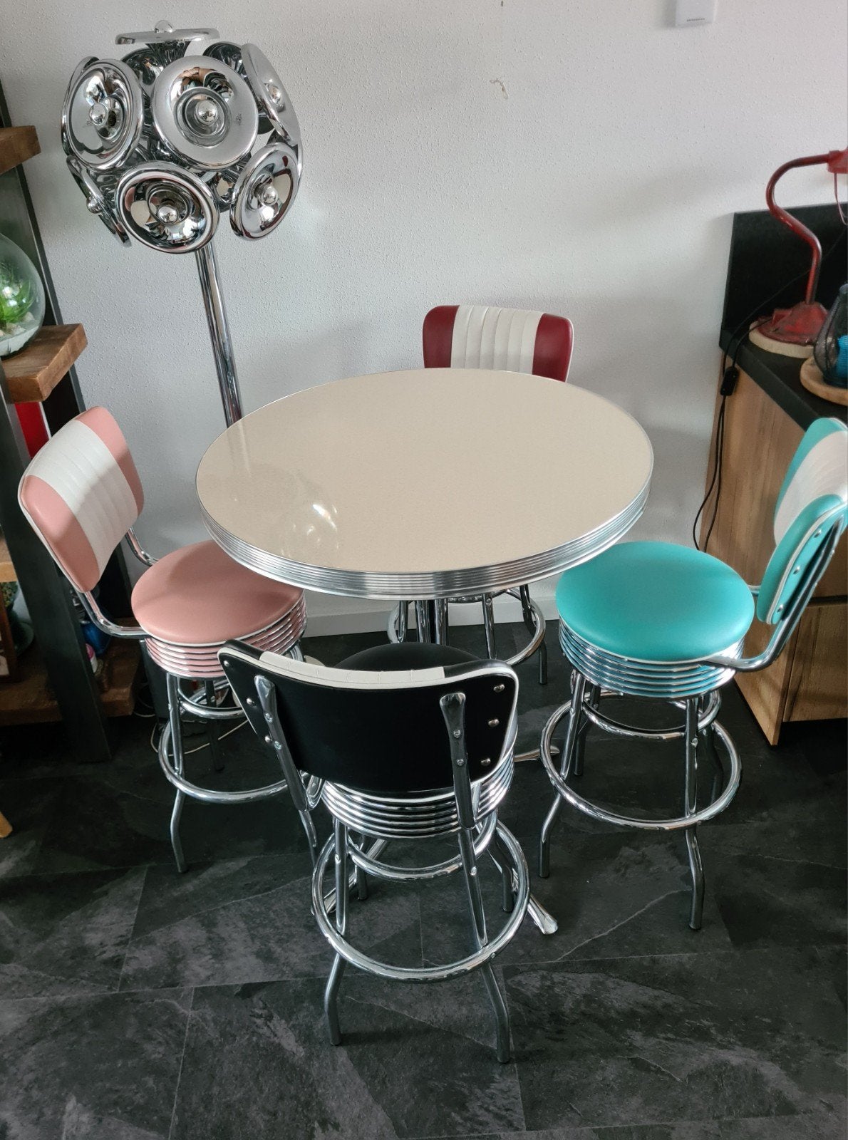 FIFTIES SIXTIES AMERIKAANSE BEL AIR BARKRUKKEN MET BARTAFEL, Ophalen, 60 tot 90 cm, Met voetsteun, Zo goed als nieuw