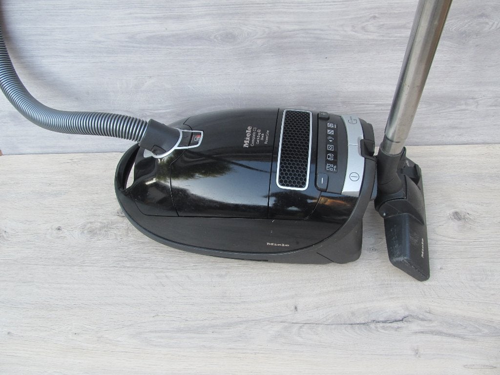 Miele Complete C3 Black Diamond Obsidiaanzwart, Gebruikt, Miele, Sledestofzuiger, Stille werking