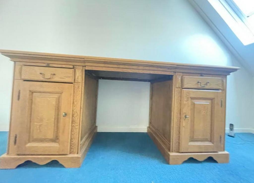 Massief Eikenhouten Bureau met Lades en Kasten, Ophalen of Verzenden, Zo goed als nieuw