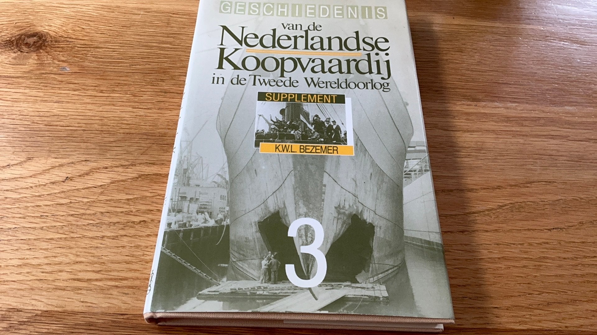 Geschiedenis van de Nederlandse Koopvaardij in WO2 deel 3, Ophalen of Verzenden, Tweede Wereldoorlog, Zo goed als nieuw