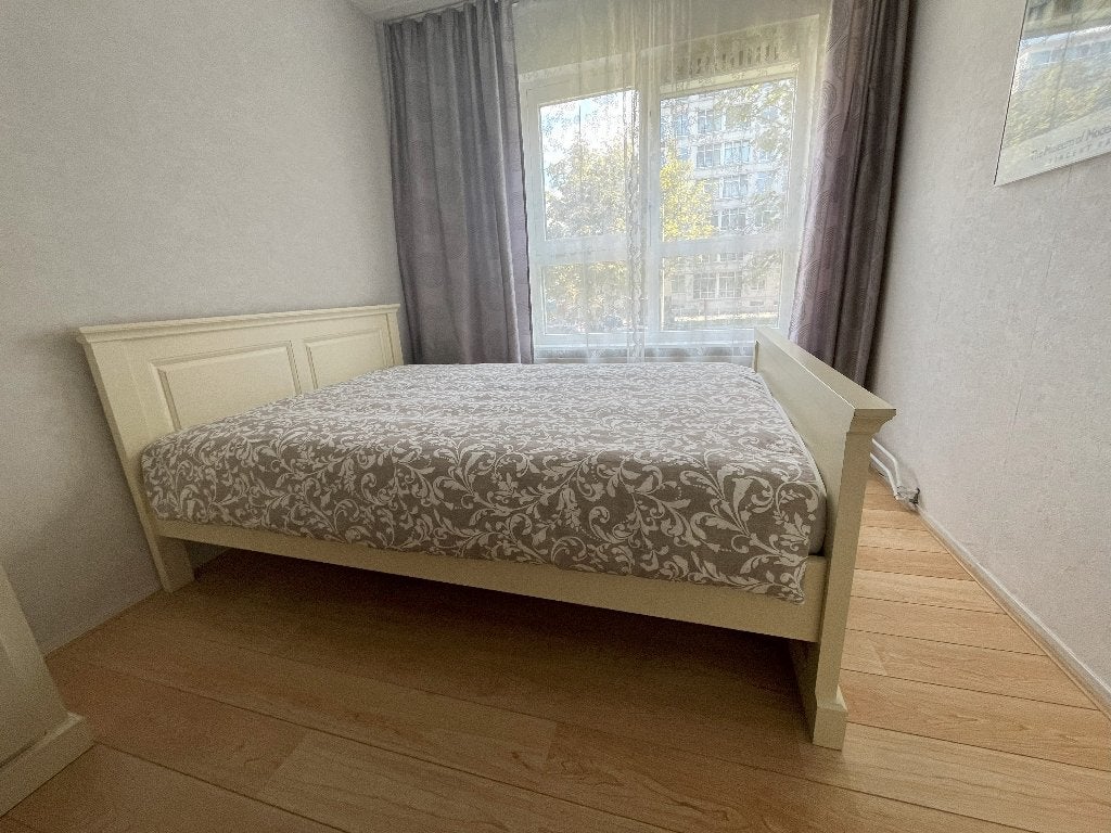 Tweepersoonsbed 140x200 cm met 2 latenbodem, Ophalen, Tweepersoons, 140 cm, Zo goed als nieuw