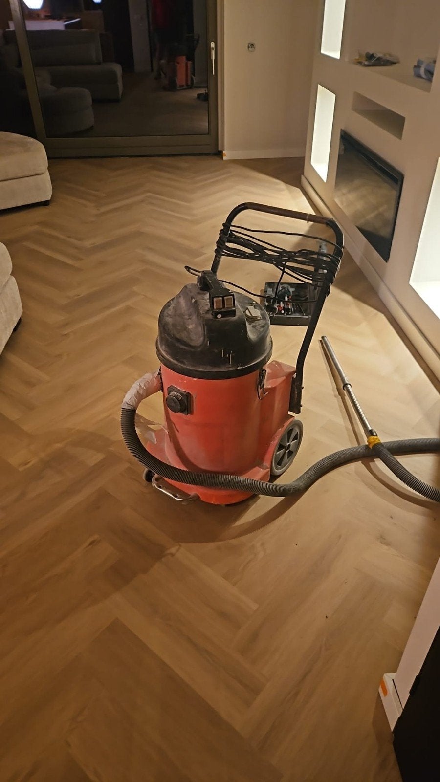 Bouw stofzuiger, Ophalen