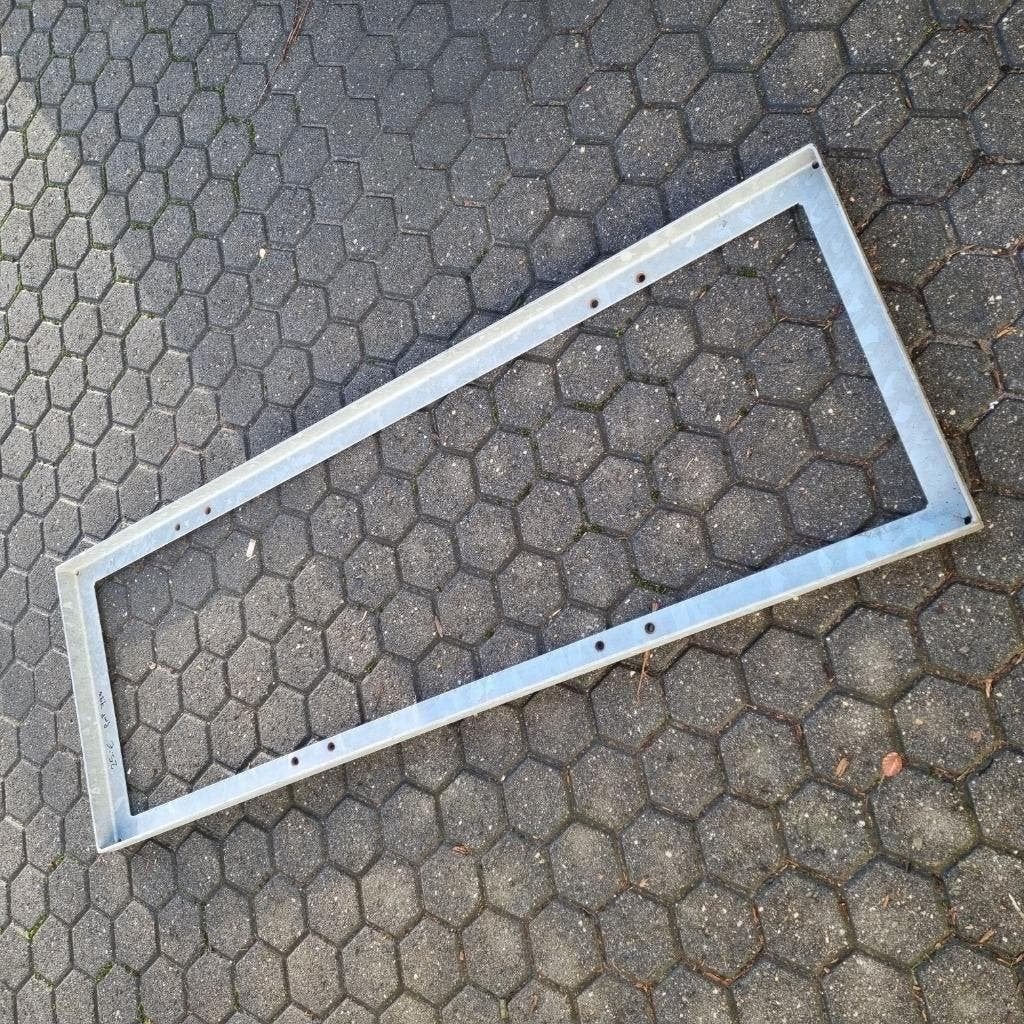 METALEN FRAME VLOERROOSTER VLOERLUIK KRUIPRUIMTE GEGALV., Ophalen of Verzenden, Gebruikt, Gietijzer