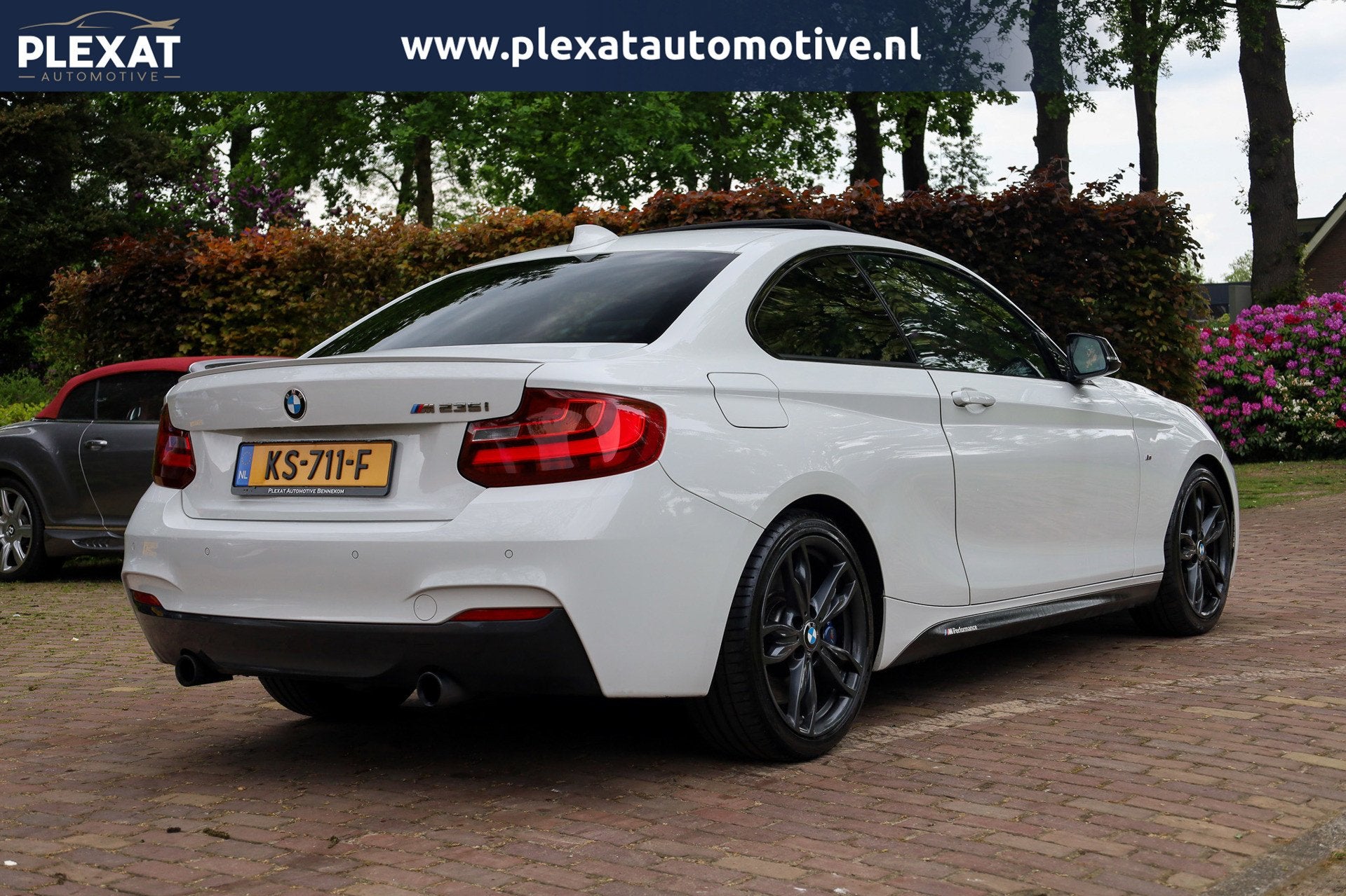 BMW 2-serie Coupé M235i High Executive | M-pakket | Panoram, Auto's, Dealer onderhouden, Achterwielaandrijving, Gebruikt, 327 pk