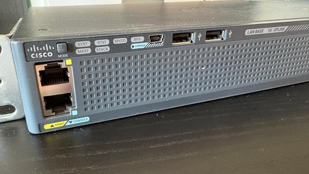24p Cisco Catalyst 2960-X Series Netwerk Switch, Ophalen, Zo goed als nieuw