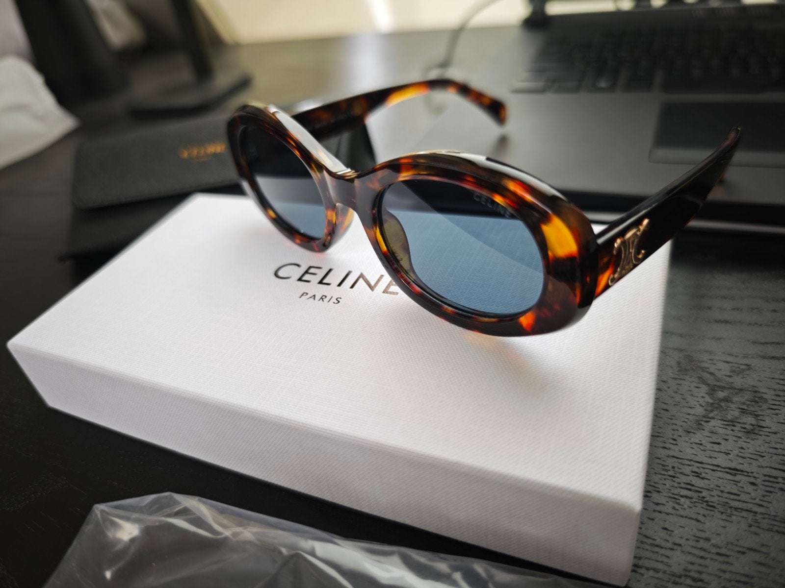 Celine zonnebril triumph, Ophalen of Verzenden, Nieuw, Zonnebril