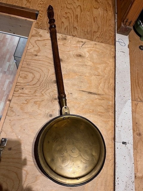 antieke bedpan, Ophalen, Koper