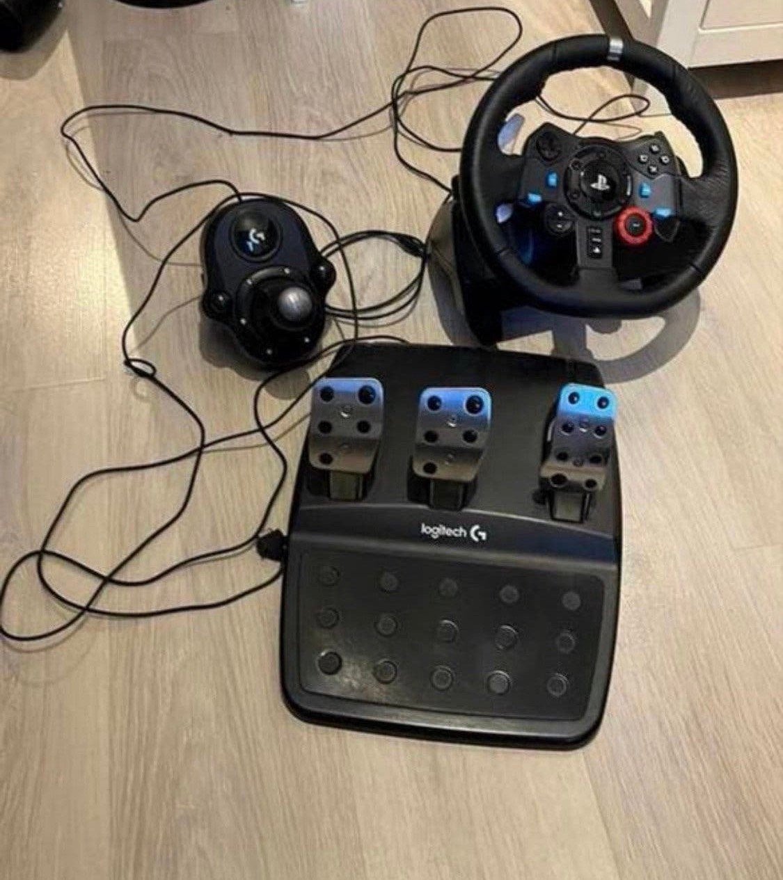 Logitech g29 nieuwe staat, Computers en Software, Ophalen, Zo goed als nieuw