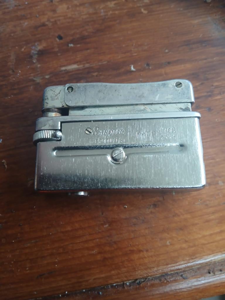 Vintage Sarome aansteker - Japanse kwaliteit, Verzamelen, Ophalen of Verzenden, Gebruikt, Aansteker
