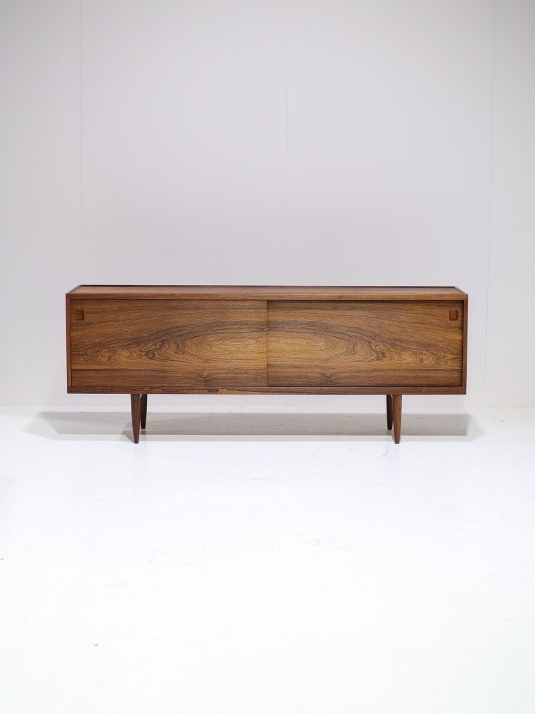 N.O. Møller sideboard model 20 palissander 1960s, Ophalen, Met deur(en), -, -
