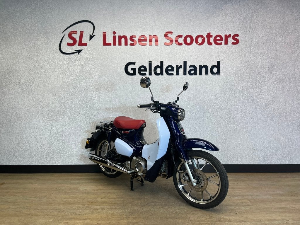 Honda Super Club 125cc Blauw KEYLESS | LED VERLICHTING, Motoren, Scooter, Occasion, Particulier, 125 cc