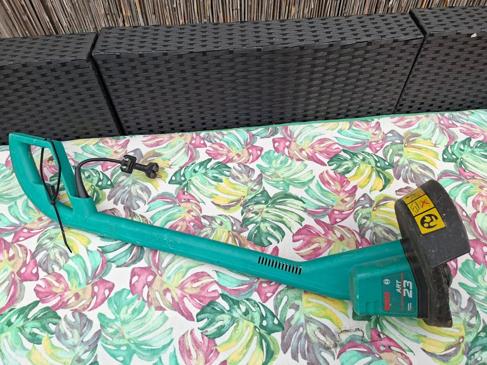 Bosch ART 23 Grastrimmer - Werkt nog!, Gebruikt, Ophalen of Verzenden, 10 tot 30 cm, Bosch