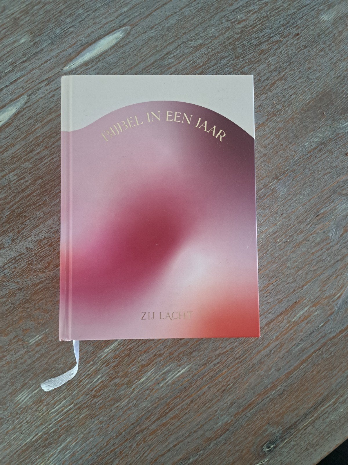 Bijbel in een Jaar - Zij Lacht (Nieuwe Bijbelvertaling), Boeken, Godsdienst en Theologie, Ophalen of Verzenden