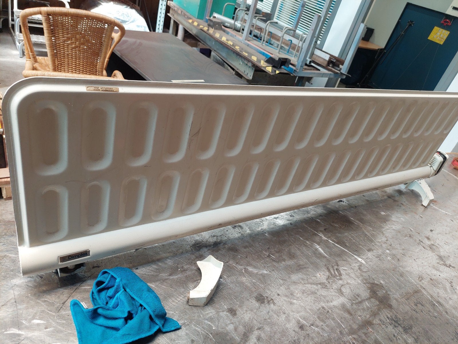 Dimplex E420W Elektrische Paneelradiator 2kW Wandmodel, 30 tot 80 cm, Radiator, Ophalen of Verzenden, 60 tot 150 cm