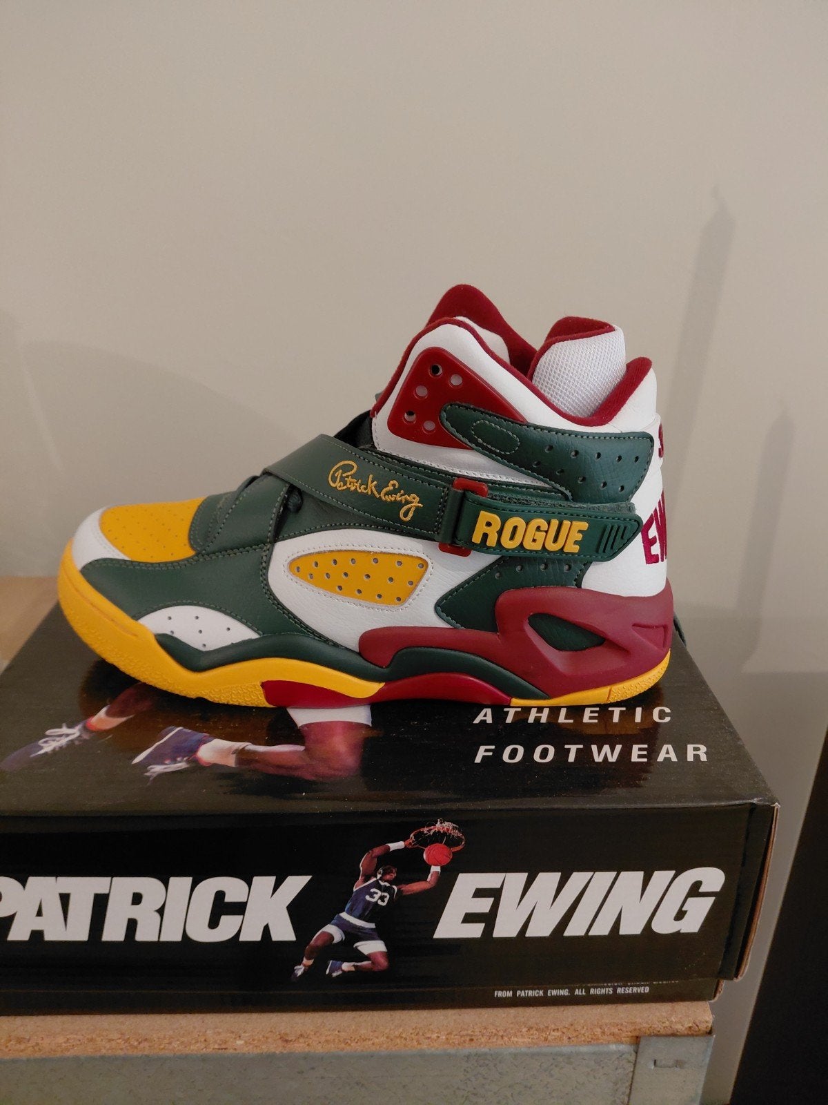 Ewing rogue Seattle Maat 44 - Nieuwe Sneakers, Ophalen of Verzenden, Nieuw, Ewing, Sneakers of Gympen