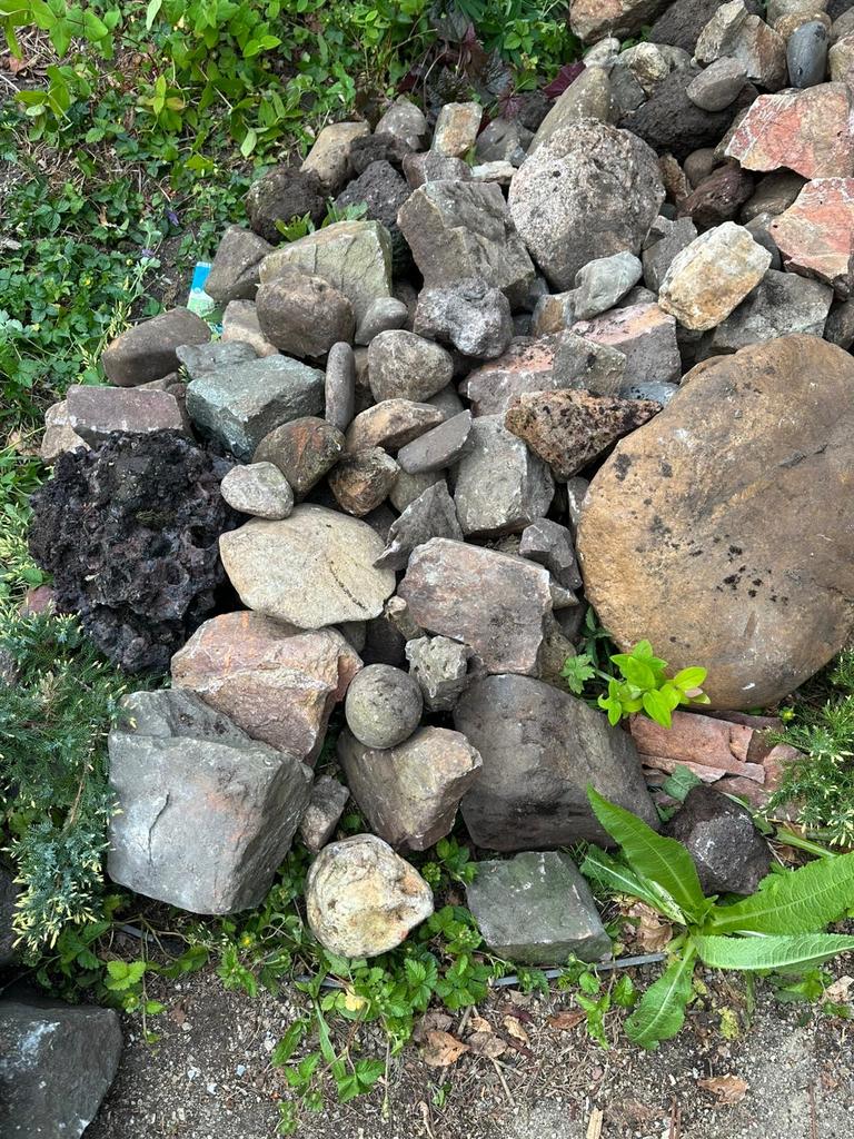 Diverse Tuinrotsen en Keien, Tuin en Terras, Grind, Keien en Split, Ophalen, Overige materialen, Zo goed als nieuw, Kei