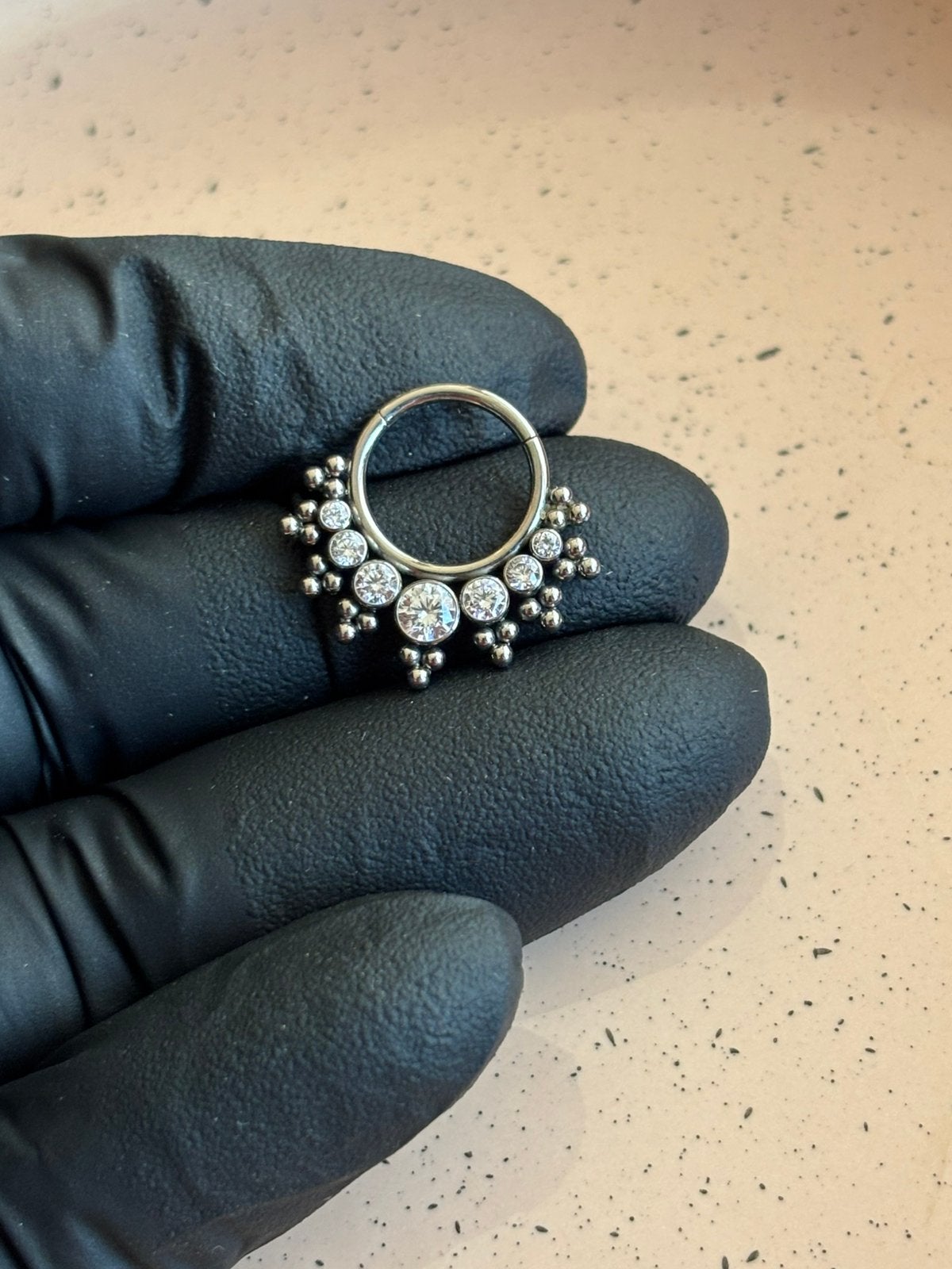 Implant grade clicker ring voor daith of septum (piercing), Ophalen of Verzenden, Gebruikt, Zilver, Oor- of Traguspiercing