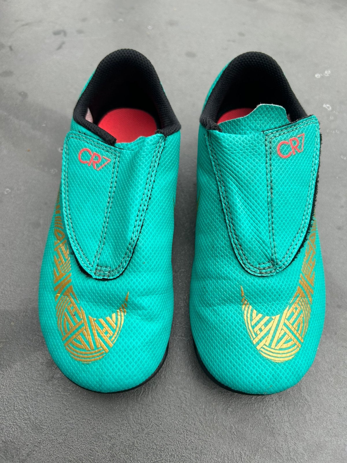 Voetbalschoenen, kind, gebruikt, diverse maten, Ophalen of Verzenden, Gebruikt, Schoenen