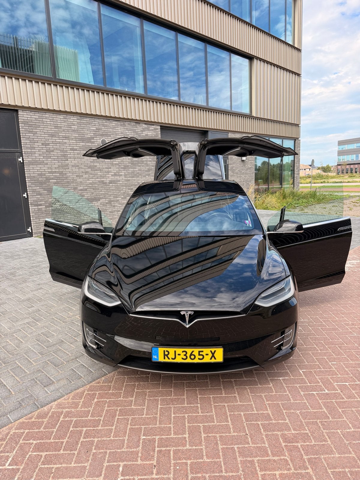 Tesla Model X 75D – 2017 – 7-zits – Falcon Wing Doors, Auto's, Tesla, Automaat, Model X, 124 €/maand, 2327 kg