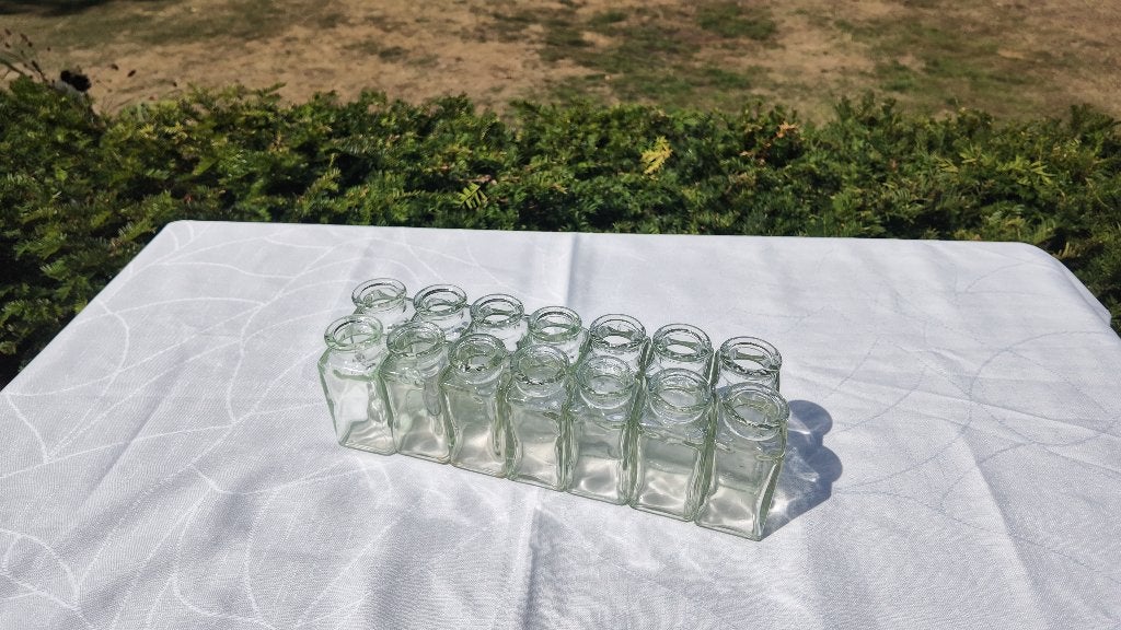 Set van 14 vierkante glazen vaasjes (10cm), Huis en Inrichting, Woonaccessoires | Vazen, Ophalen, Transparant, 10 cm, Geschikt voor droogbloemen