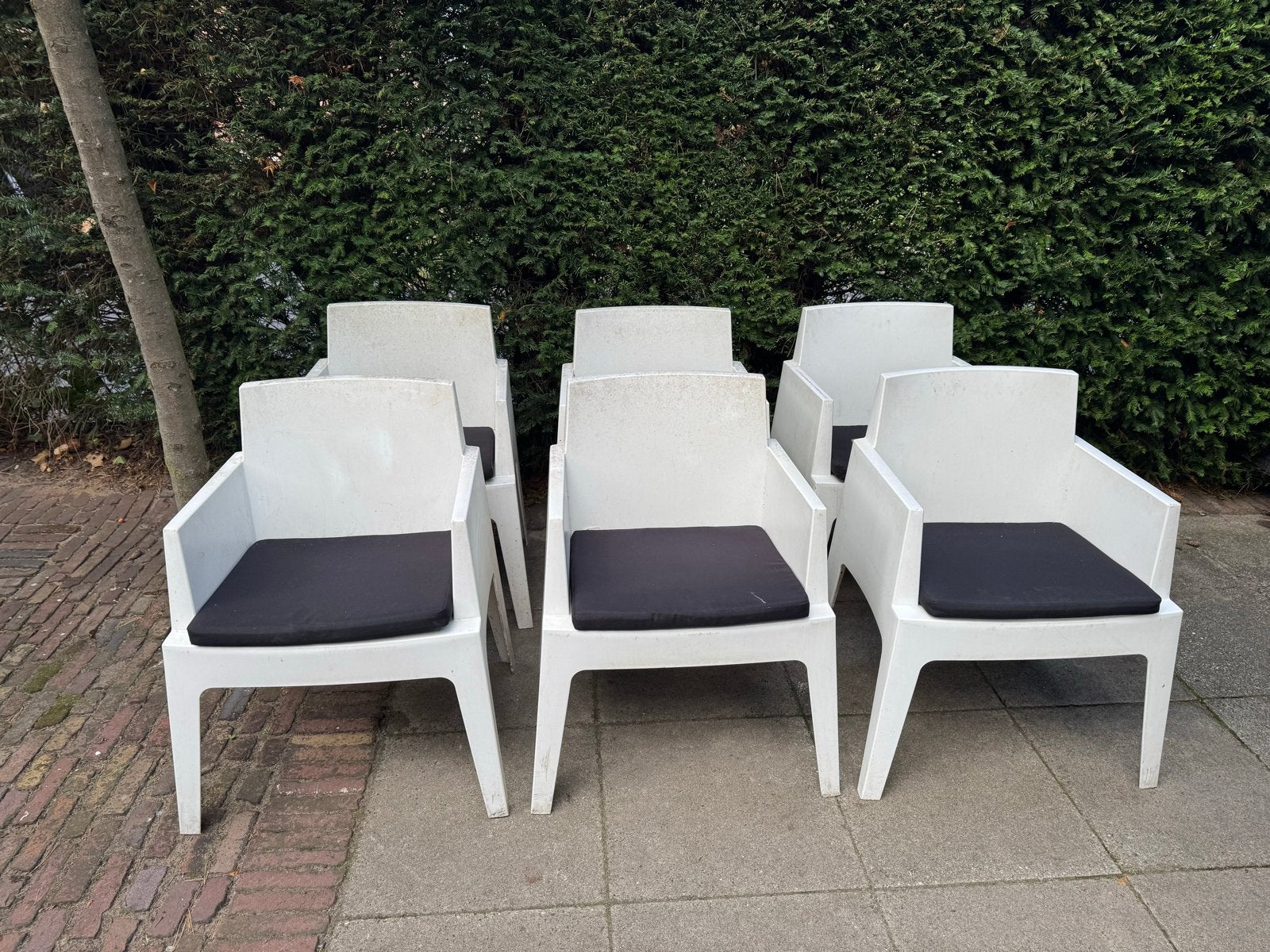 6 Tuinstoelen BOX met zwarte kussens, Tuin en Terras, Ophalen, Gebruikt, Kunststof, Stapelbaar