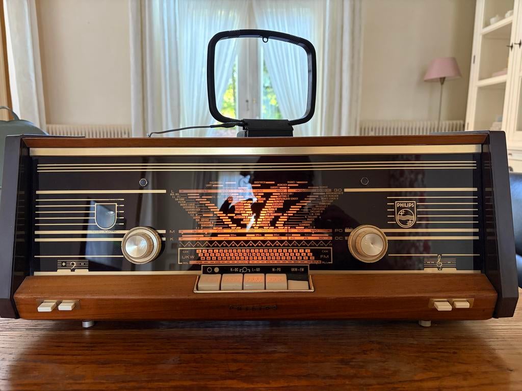 Vintage Philips Buizenradio - Klassieke Wereldontvanger, Audio, Tv en Foto, Radio's, Ophalen, Zo goed als nieuw, Wereldontvanger