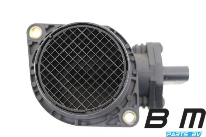 Luchtmassameter Audi TT 8N 06A906461C, Gebruikt