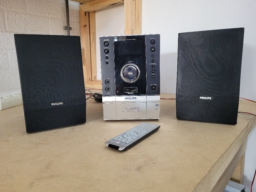NIEUWSTAAT stereotoren philips cd en usb en radio strak desi, Ophalen of Verzenden, Refurbished, Overige merken