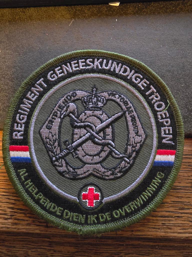 Gnk ( geneeskundige dienst) patch, Ophalen of Verzenden, Landmacht, Nederland, Embleem of Badge