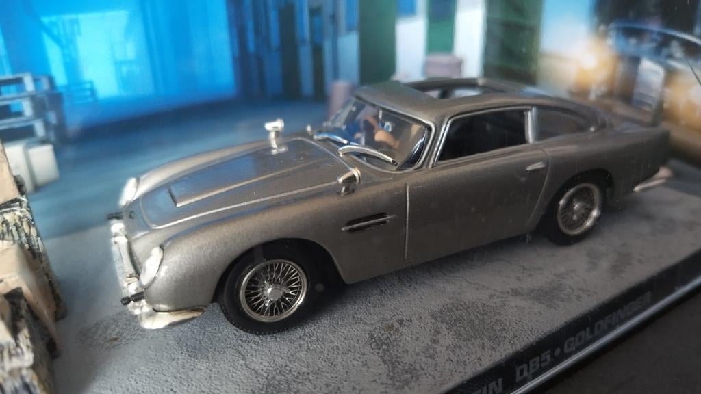 Aston Martin DB5 007 Goldfinger 1:43 James Bond Pol, Hobby en Vrije tijd, Modelauto's | 1:43, Overige merken, Auto, Verzenden
